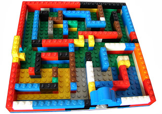Un labyrinthe en Lego